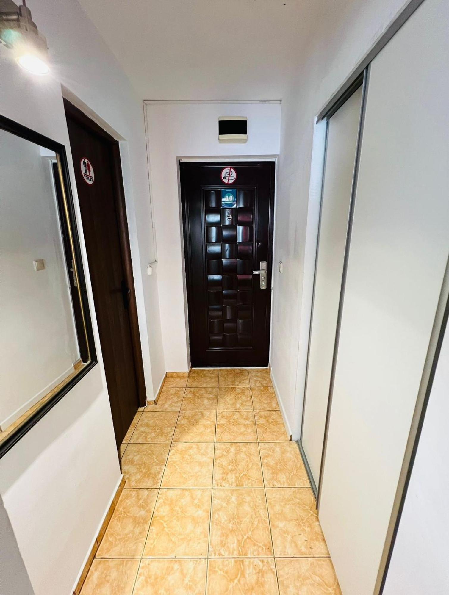 Ferienwohnung Garsoniera Panoramic Bacău Exterior foto